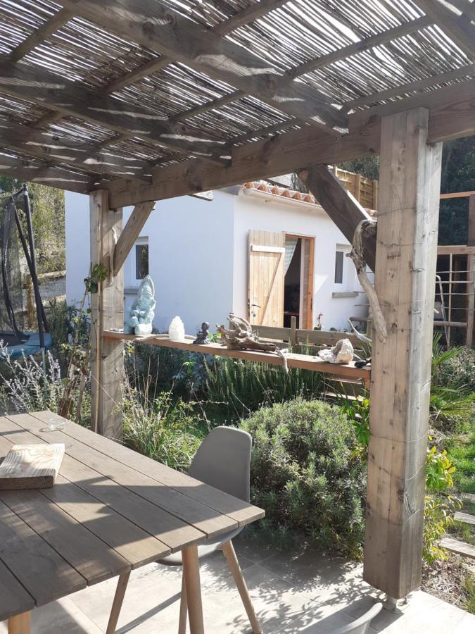 Hotel Chambre privée au coeur d'une pinède dans un quartier résidentiel Lézignan-Corbières Exterior foto
